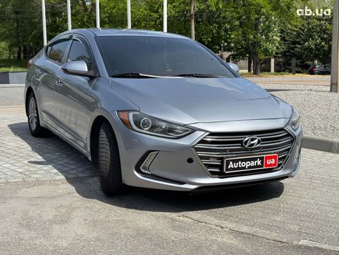 Hyundai Elantra 2016 серый - фото 7