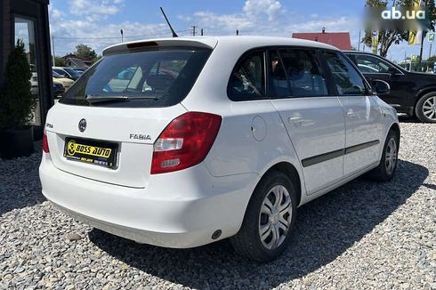 Skoda Fabia 2013 - фото 6