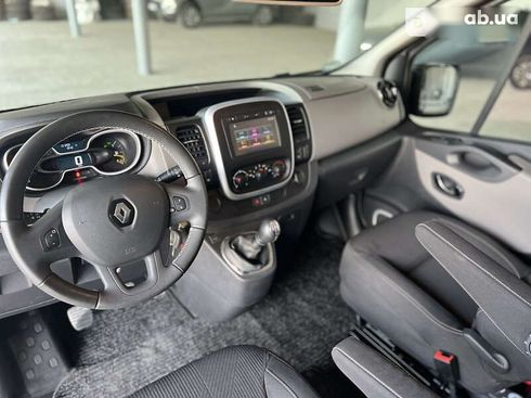 Renault Trafic 2016 - фото 28