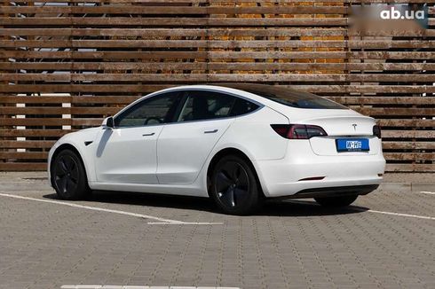 Tesla Model 3 2019 - фото 10