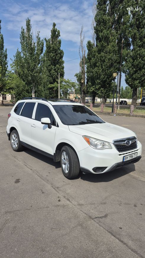 Subaru Forester 2014 белый - фото 3