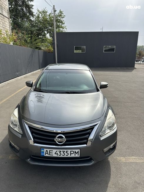 Nissan Altima 2015 серый - фото 16