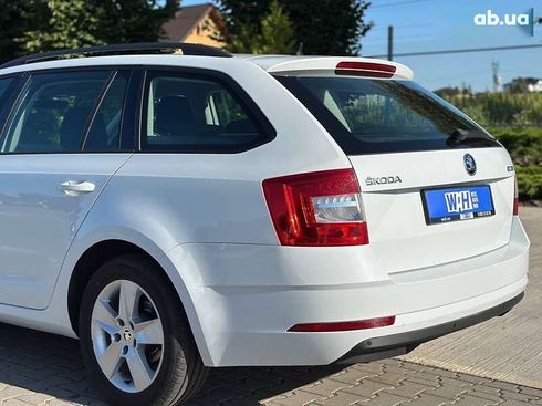 Skoda Octavia 2017 - фото 7
