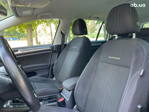 Volkswagen Golf 2017 белый - фото 21