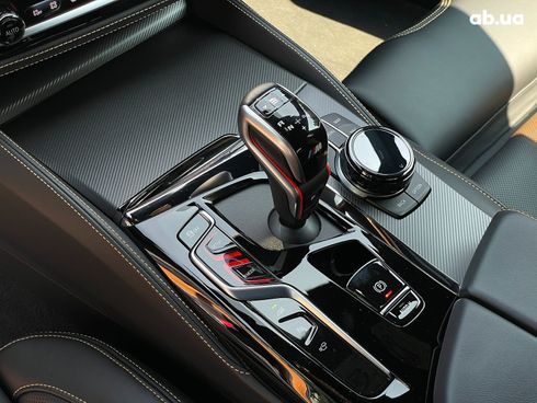 BMW M5 2022 красный - фото 32
