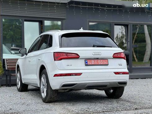 Audi Q5 2018 - фото 19