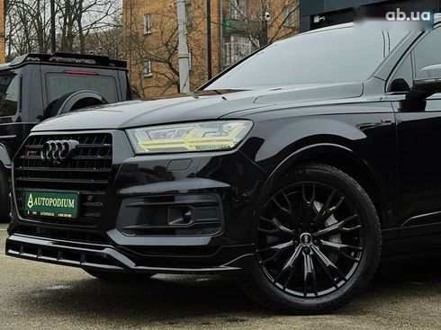 Audi Q7 2018 - фото 8