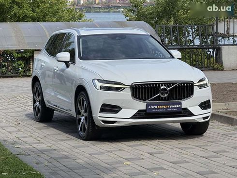 Volvo XC60 2020 - фото 18