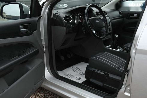 Ford Focus 2009 - фото 11