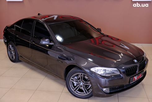 BMW 5 серия 2013 серый - фото 4
