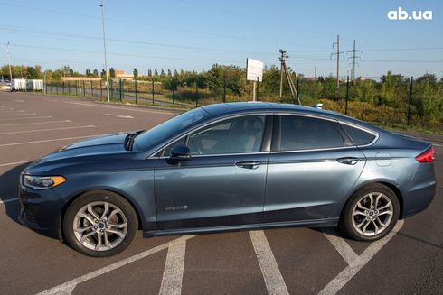 Ford Fusion 2019 синий - фото 6