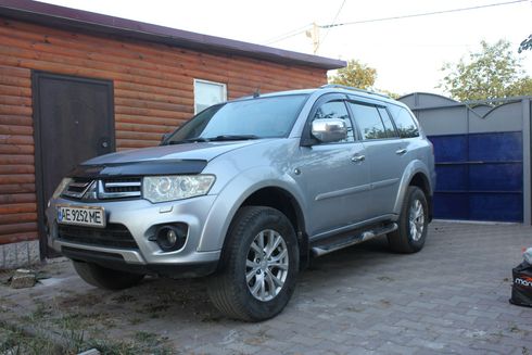 Mitsubishi Pajero Sport 2014 серебристый - фото 3