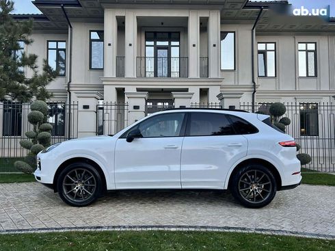 Porsche Cayenne 2018 - фото 8