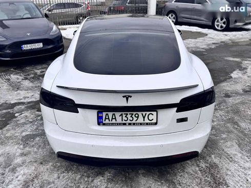 Tesla Model S 2021 - фото 7