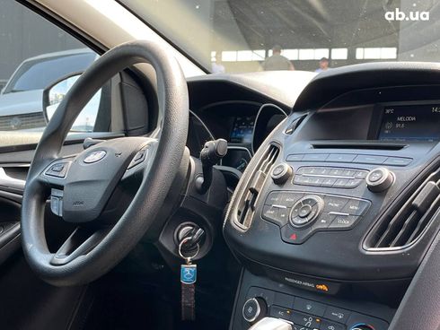 Ford Focus 2015 черный - фото 4