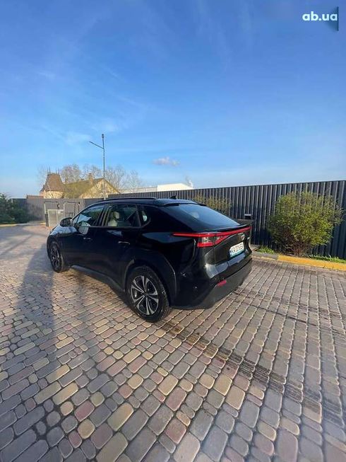 Toyota bZ 2022 - фото 8