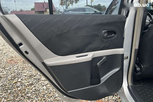 Toyota Yaris 2006 - фото 17