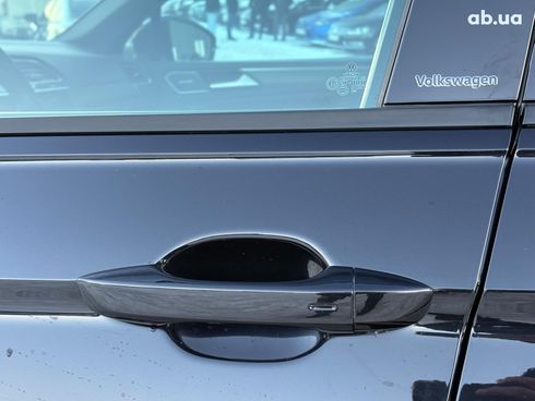 Volkswagen Tiguan 2020 черный - фото 16