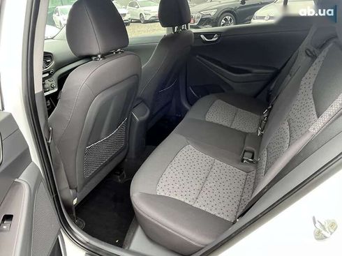 Hyundai Ioniq 2017 - фото 18