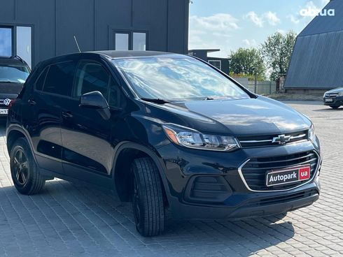 Chevrolet Trax 2018 черный - фото 4