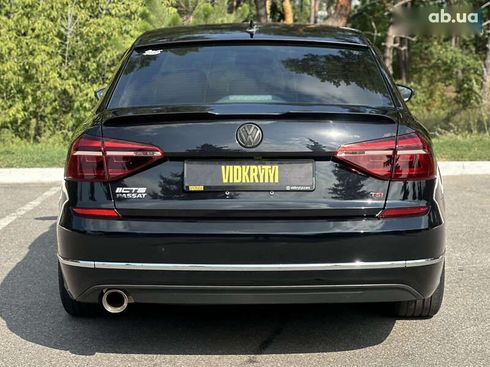 Volkswagen Passat 2018 - фото 17