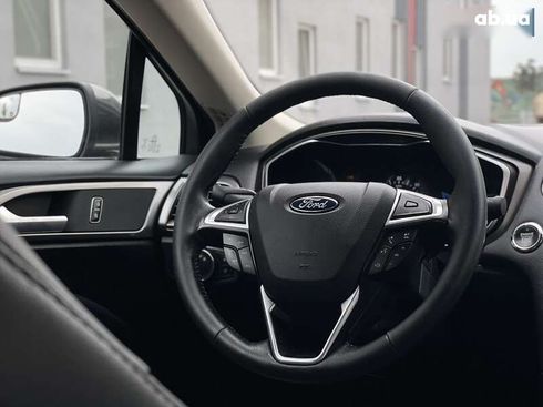 Ford Fusion 2017 - фото 16