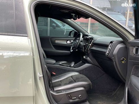 Volvo XC40 2021 - фото 12