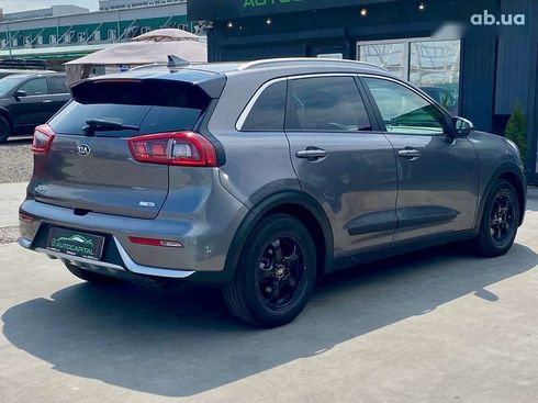 Kia Niro 2017 - фото 12