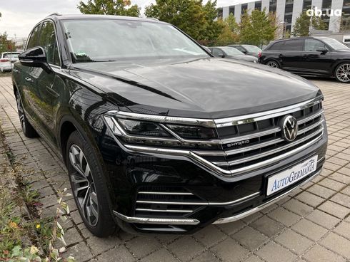 Volkswagen Touareg R 2023 - фото 16