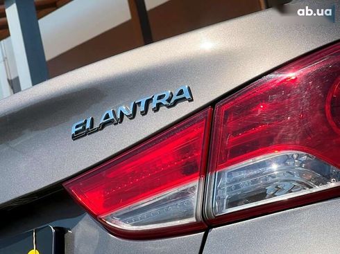 Hyundai Elantra 2013 - фото 20