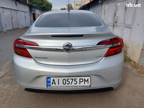 Opel Insignia 2015 серебристый - фото 4