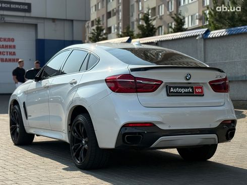 BMW X6 2017 белый - фото 12