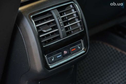 Volkswagen Passat 2016 - фото 25
