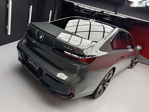 BMW 7 серия 2023 - фото 23