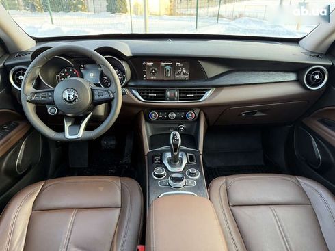 Alfa Romeo Stelvio 2020 - фото 26