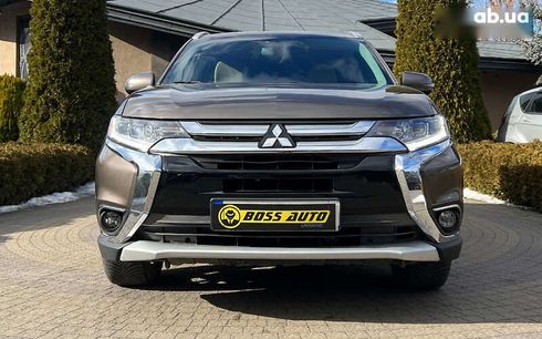 Mitsubishi Outlander 2018 - фото 2