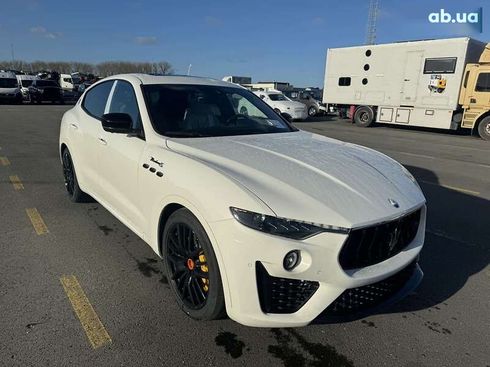 Maserati Levante 2022 - фото 6