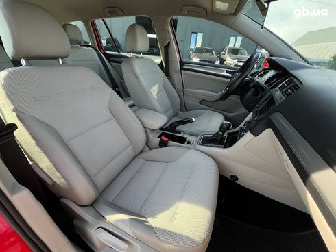 Volkswagen Golf Variant 2015 красный - фото 17