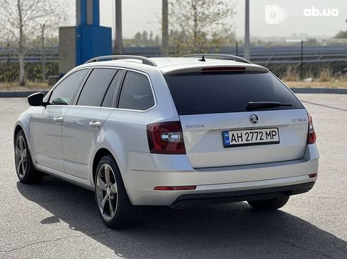 Skoda Octavia 2018 - фото 24