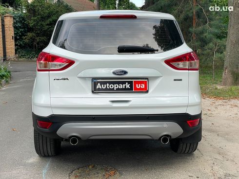 Ford Kuga 2016 белый - фото 8