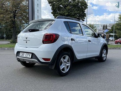 Renault Sandero 2019 - фото 7