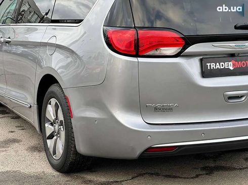 Chrysler Pacifica 2017 - фото 13