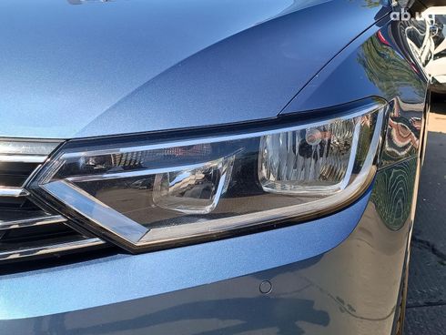 Volkswagen Passat 2015 синий - фото 7