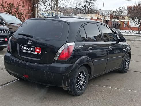 Kia Rio 2008 черный - фото 9