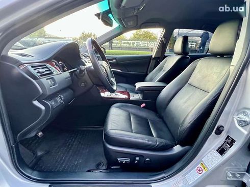 Toyota Camry 2013 - фото 22