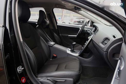 Volvo S60 2017 - фото 12