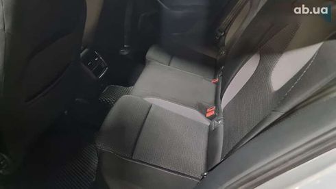 Skoda Octavia 2021 - фото 7