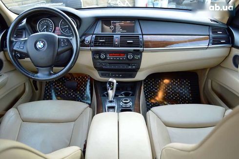 BMW X5 2010 - фото 27