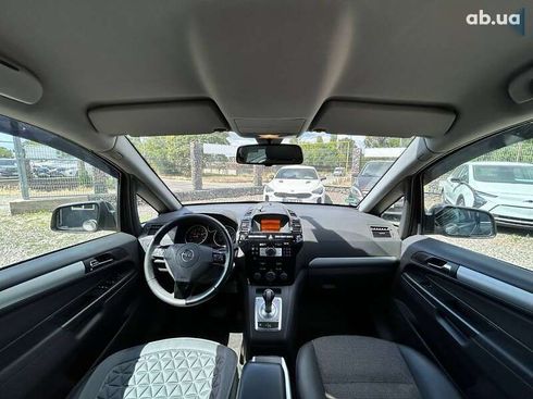 Opel Zafira 2011 - фото 30