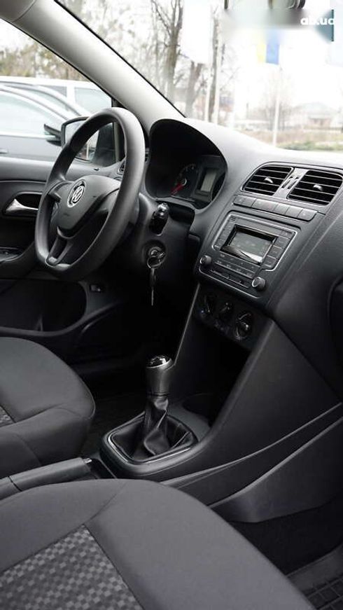 Volkswagen Polo 2019 - фото 16